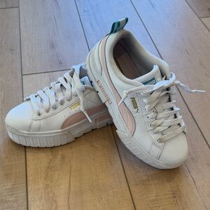 PUMA Mayze Daybreak Jr Platform Shoes White Chalk Pink Youth 6C 384527-03 GUC